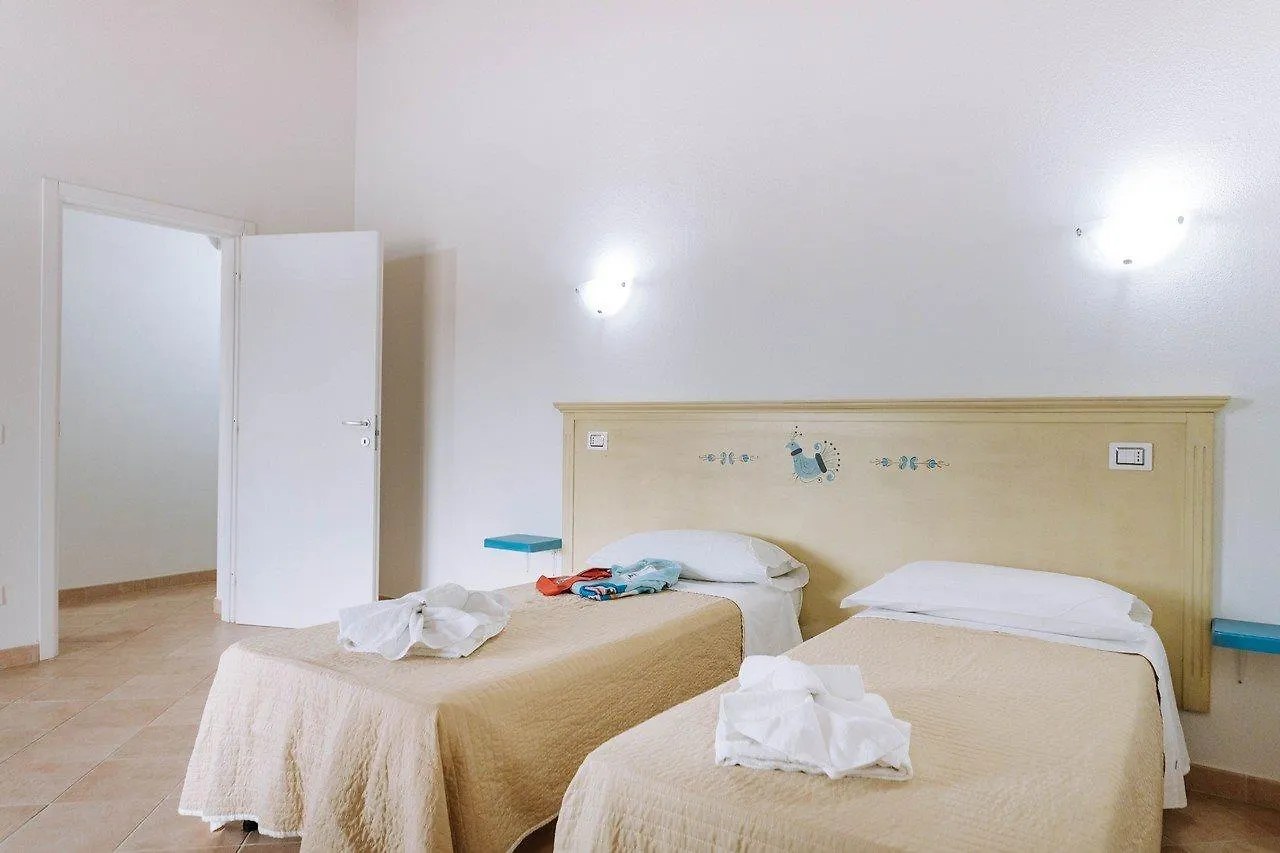 Baia Delle Mimose Aparthotel Badesi