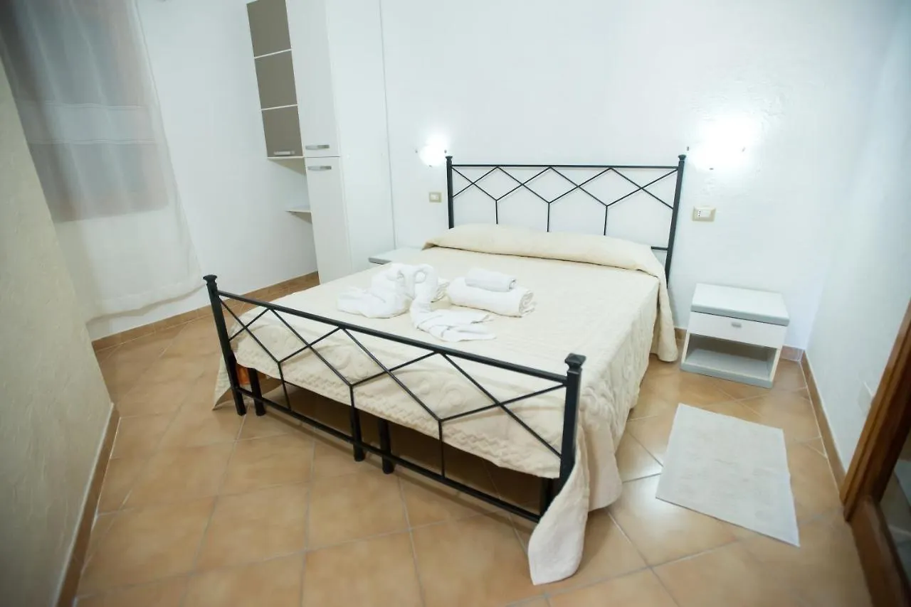 Baia Delle Mimose Aparthotel Badesi